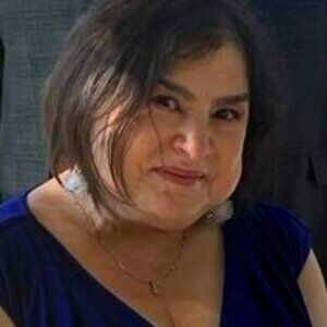 Meet your Posher, Adrienne